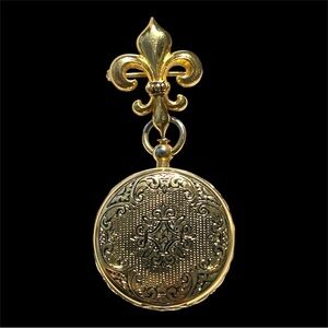 Vintage Coro Pegasus Chatelaine Brooch With Fleur-de-Lis Picture Locket